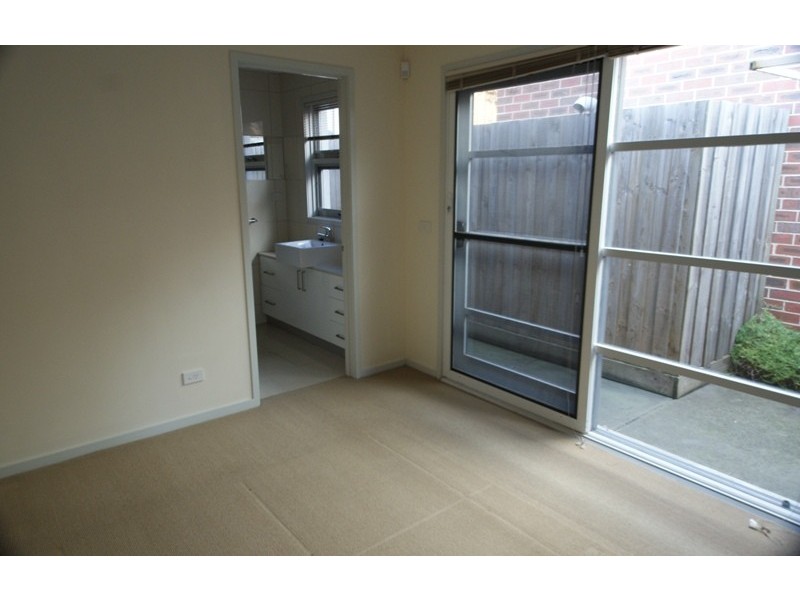 4/4 Herbert Street, Pascoe Vale VIC 3044