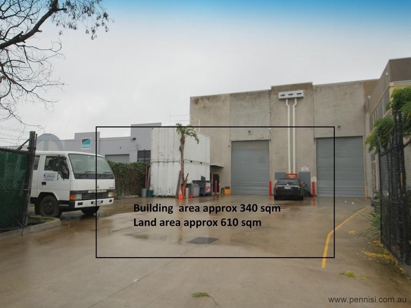 1/19 Webber Parade, Keilor East VIC 3033