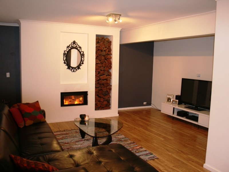 94 Bamford Avenue, Westmeadows VIC 3049