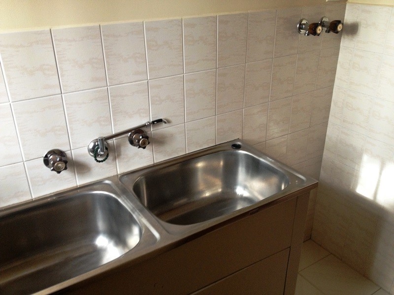 2/6 KIndale Court, Avondale Heights VIC 3034