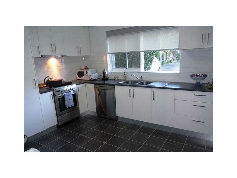 4/24 Leslie Road, Essendon VIC 3040