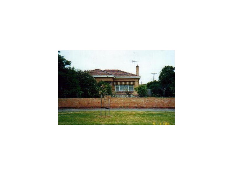 27 Orange Grove, Essendon North VIC 3041