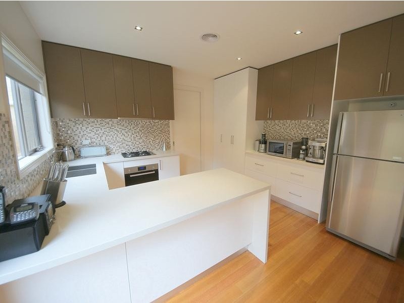 2/12 Hunter Street, Keilor VIC 3036