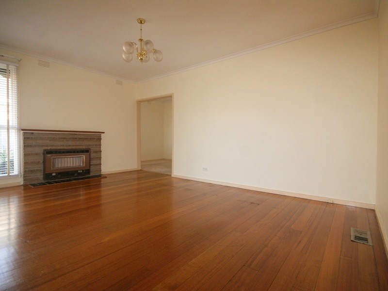 107 Moore Road, Airport West VIC 3042