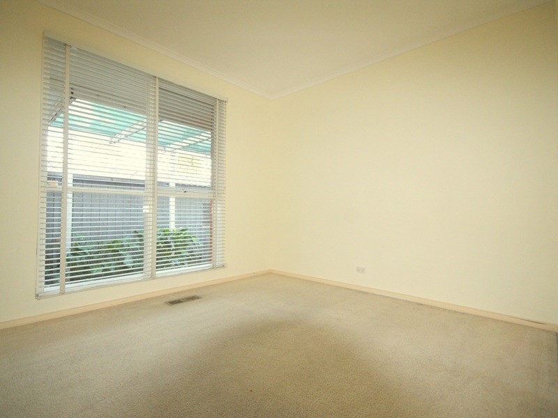 107 Moore Road, Airport West VIC 3042