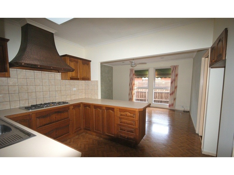 107 Moore Road, Airport West VIC 3042