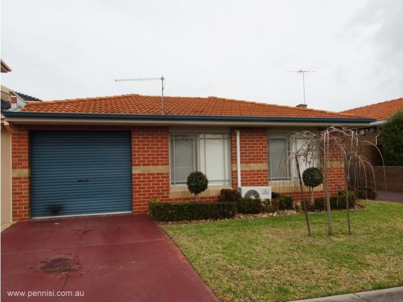 4 Holberg Street, Moonee Ponds VIC 3039