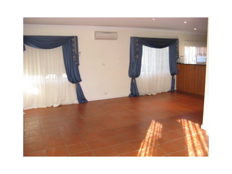 3 Grandview Avenue, Pascoe Vale South VIC 3044