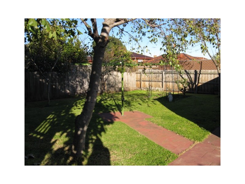 3 Grandview Avenue, Pascoe Vale South VIC 3044