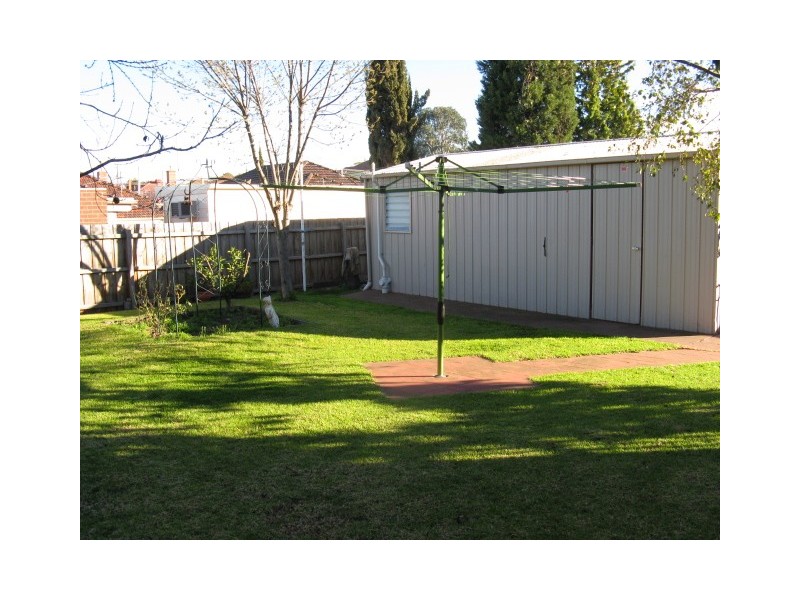 3 Grandview Avenue, Pascoe Vale South VIC 3044