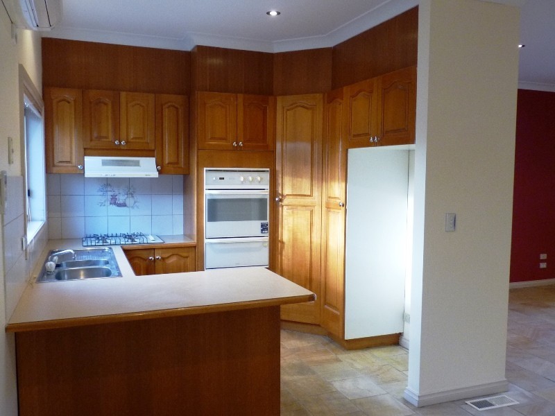 2/22 Ethel Street, Oak Park VIC 3046