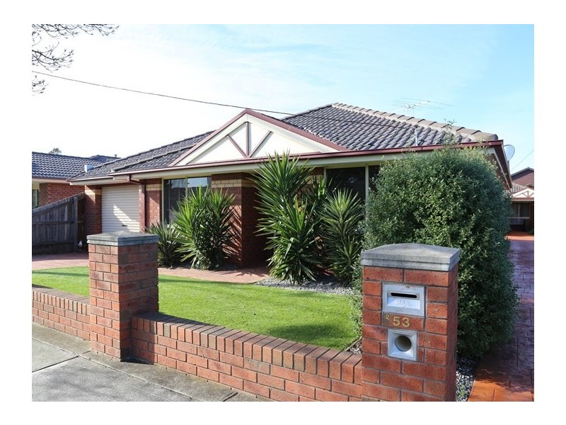 53 First Avenue, Strathmore VIC 3041