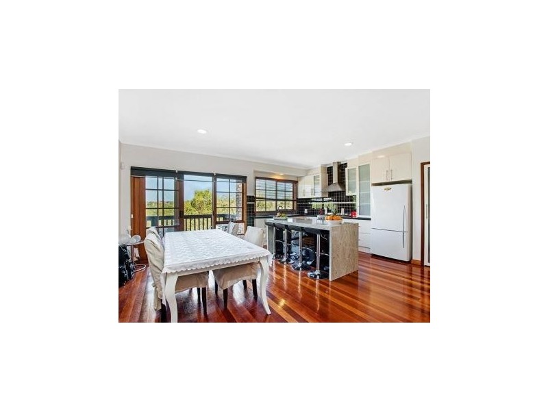 9 Riverside Avenue, Keilor VIC 3036