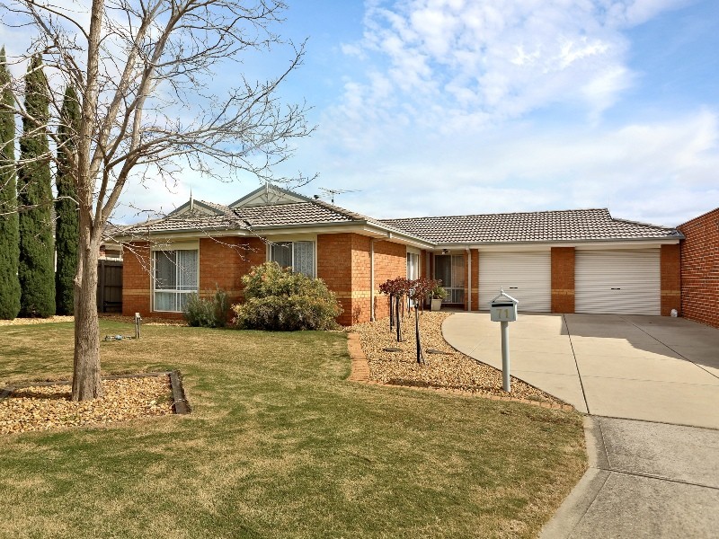 71 Timele Drive, Hillside VIC 3037