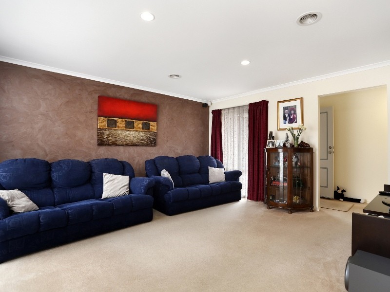 71 Timele Drive, Hillside VIC 3037