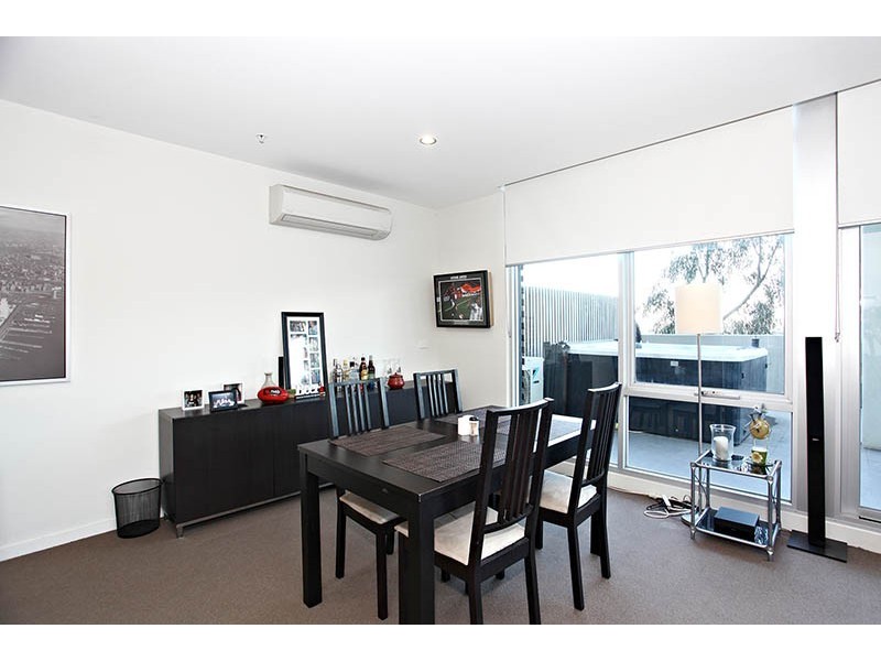 14/2 La Scala Avenue, Maribyrnong VIC 3032