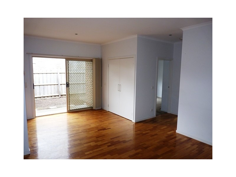 4/29 Snell Grove, Oak Park VIC 3046