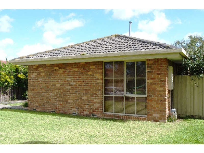 13 Strathconnon Square, Tullamarine VIC 3043