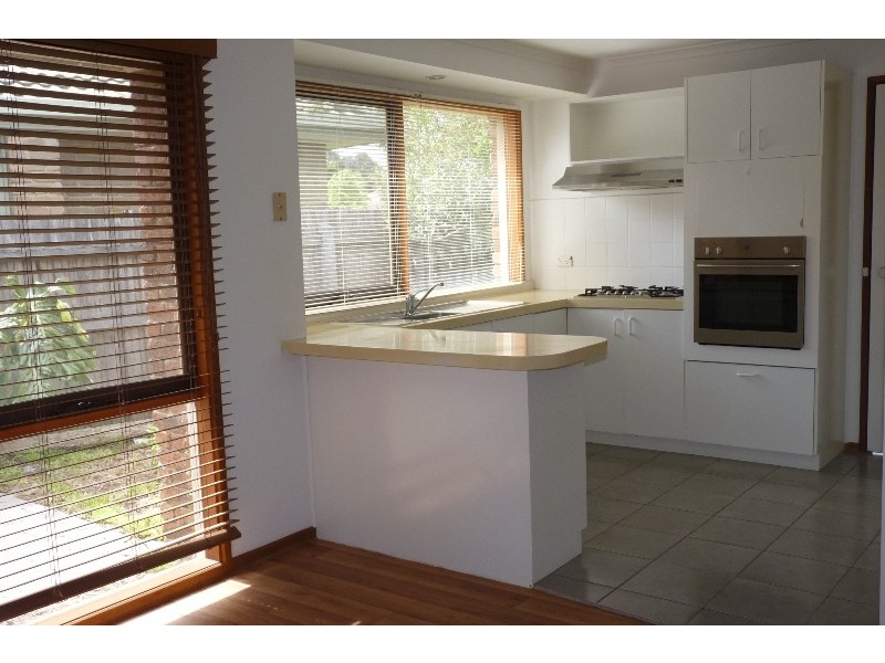 13 Strathconnon Square, Tullamarine VIC 3043