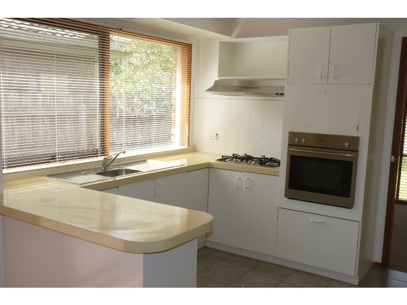 13 Strathconnon Square, Tullamarine VIC 3043