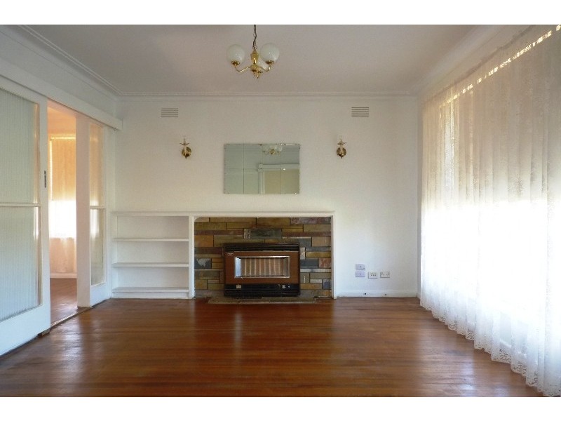 12 Roberts Street, Keilor East VIC 3033