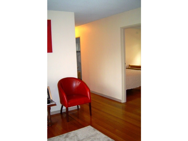 2/121 Wellington Street, Flemington VIC 3031