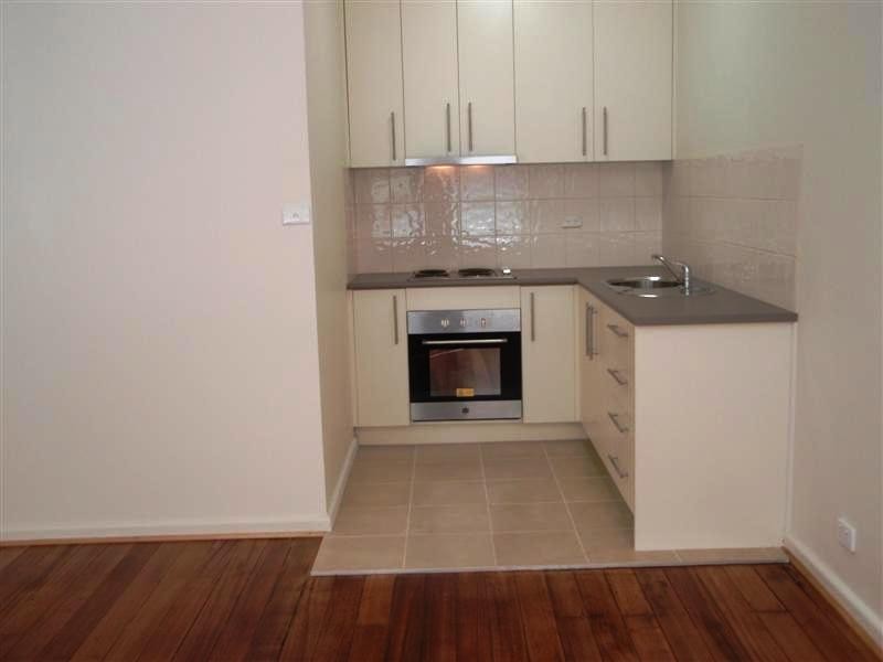 4/18 Mascoma Street, Ascot Vale VIC 3032