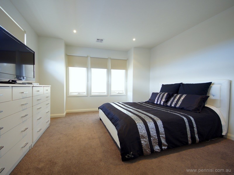 72 Grandview Avenue, Pascoe Vale VIC 3044