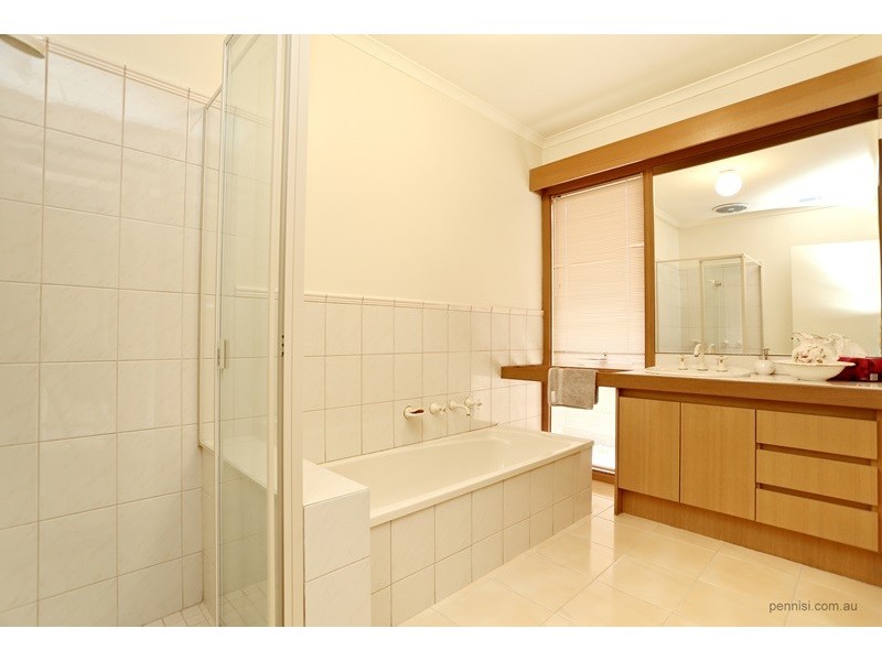 47 Aberdeen Street, Aberfeldie VIC 3040