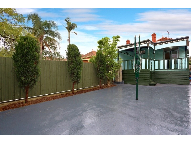 13 Flower Street, Essendon VIC 3040