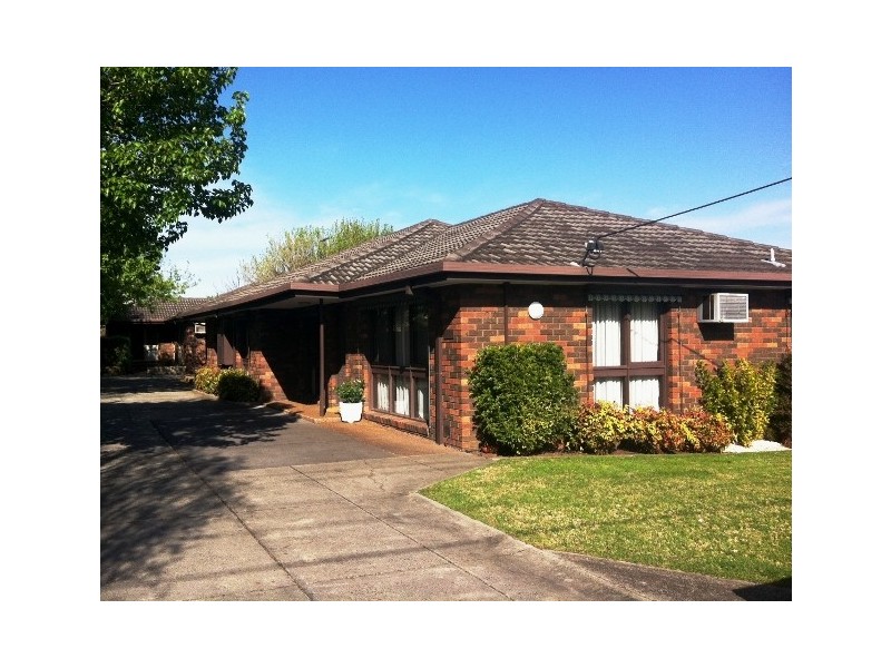 2/26 Ballater Street, Essendon VIC 3040
