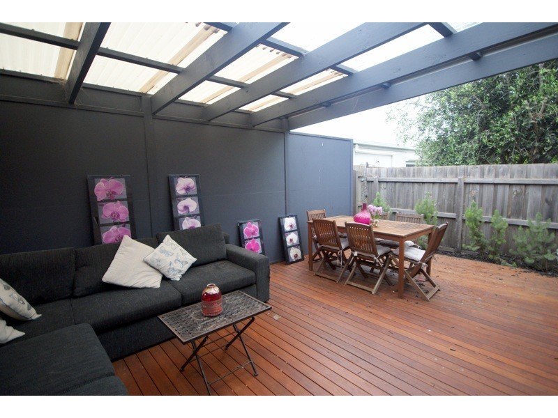 3/16 Bowes Avenue, Airport West VIC 3042