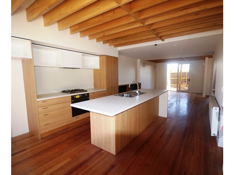 2/79 Wilson Street, Moonee Ponds VIC 3039