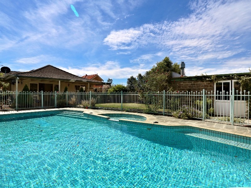 5 Orr Street, Strathmore VIC 3041