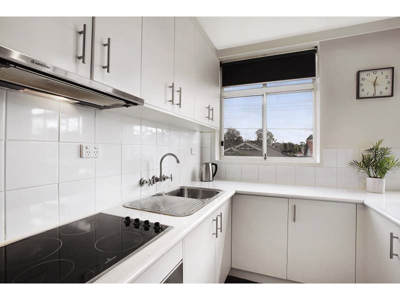 8/1 Fuller Street, Essendon VIC 3040