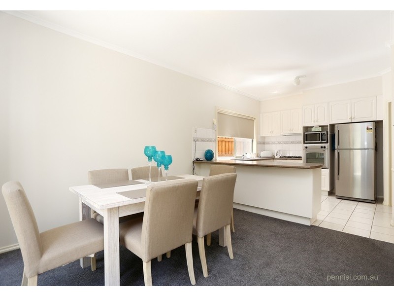 41 The Crest, Attwood VIC 3049