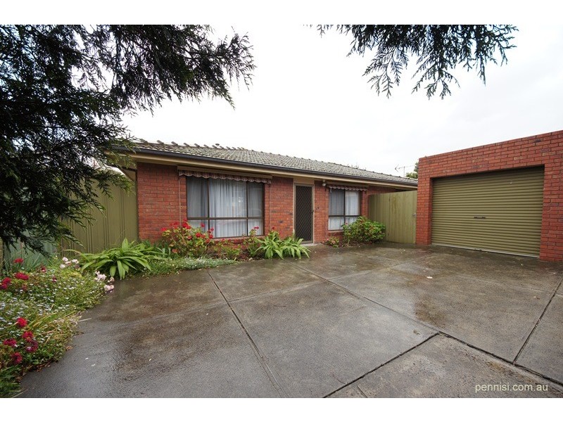 15 Gilbertson Street, Essendon VIC 3040