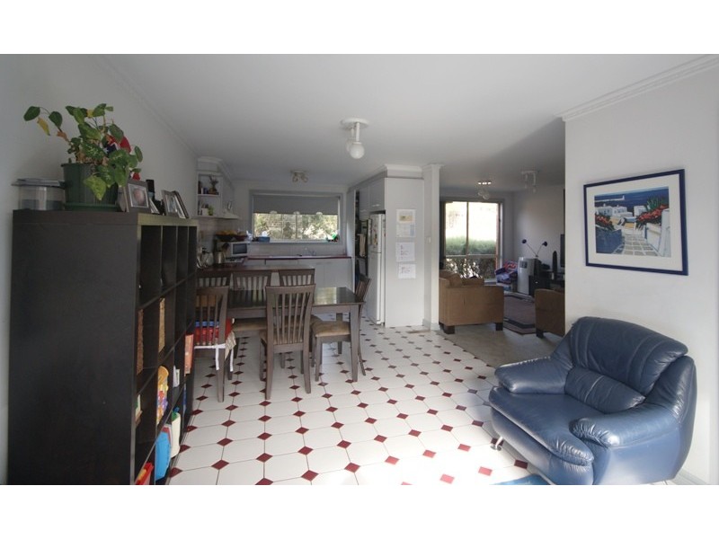 2/3 Hesleden Street, Essendon VIC 3040