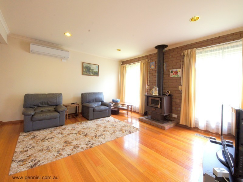 100 Prospect Drive, Keilor East VIC 3033