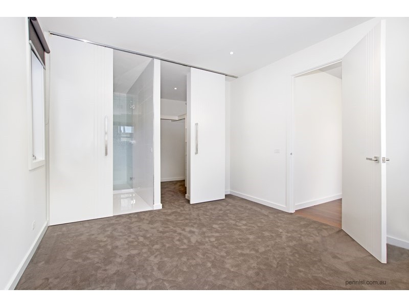 3/3 Prince Street, Essendon North VIC 3041