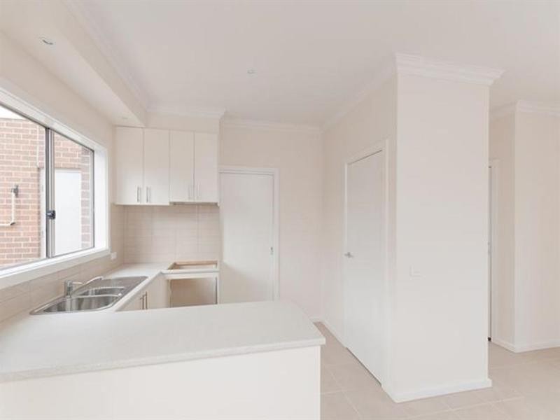 2/62 Gordon Street, Tullamarine VIC 3043