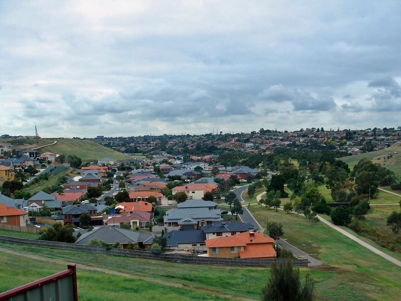 19 Balerno Circuit, Gowanbrae VIC 3043