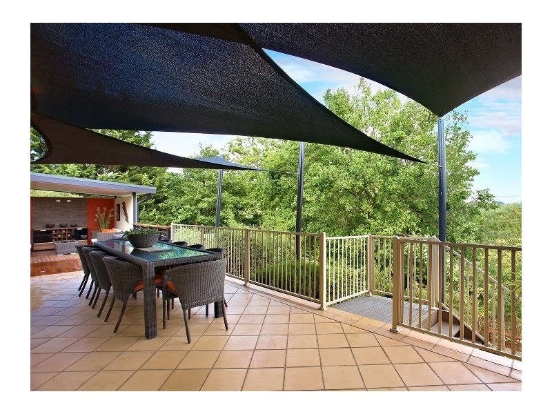 6 Erinvale Close, Gisborne VIC 3437