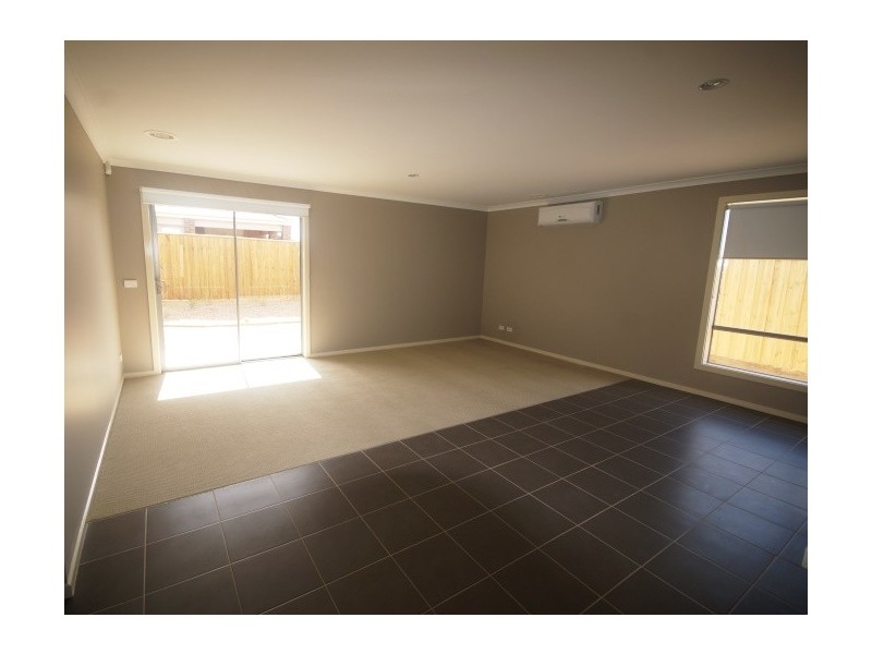 17 Watercolour Drive, Mernda VIC 3754