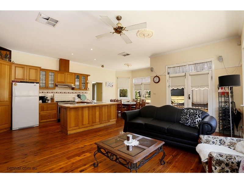 7 Amelia Avenue, Essendon VIC 3040