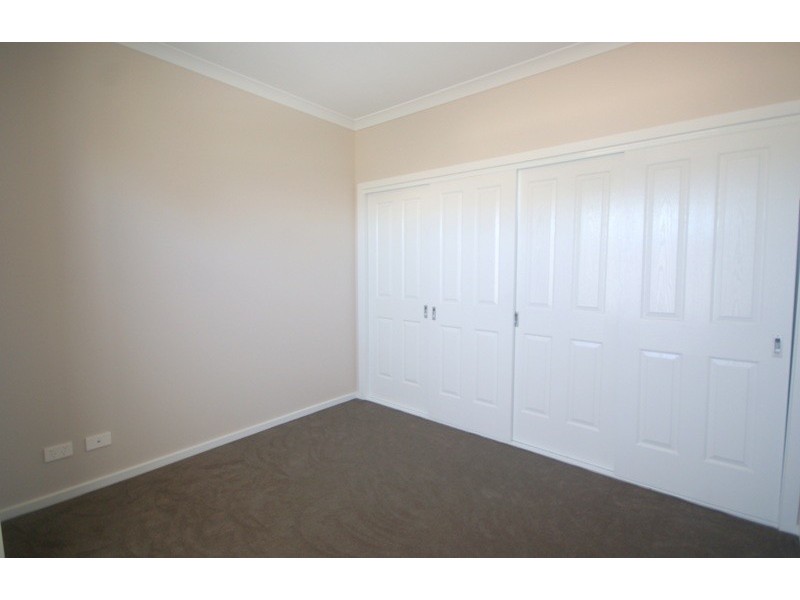 2/5 Daley Street, Glenroy VIC 3046