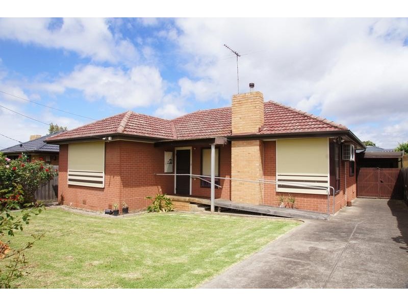 25 Ian Crescent, Airport West VIC 3042