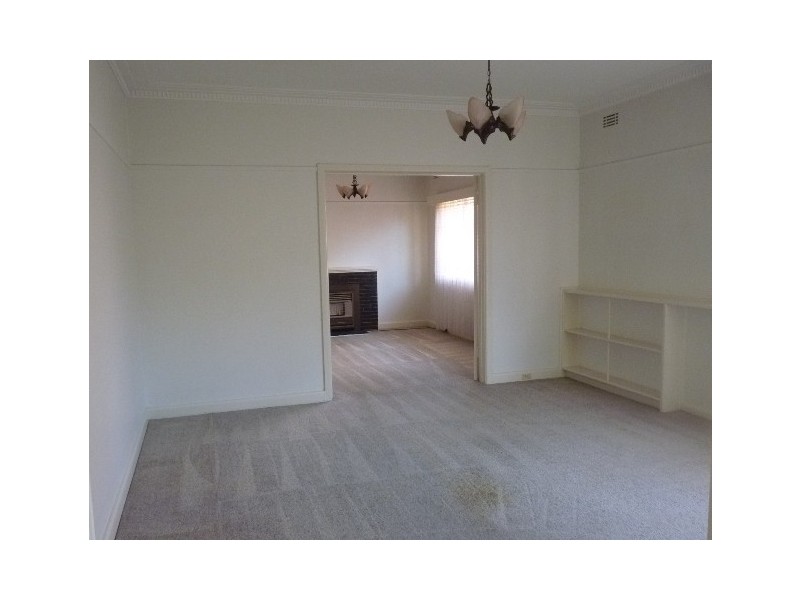 16 McCracken Street, Essendon VIC 3040