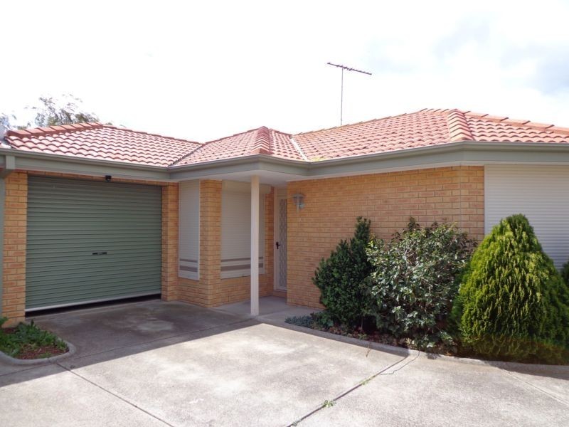 3/5 Argyll Street, Sydenham VIC 3037