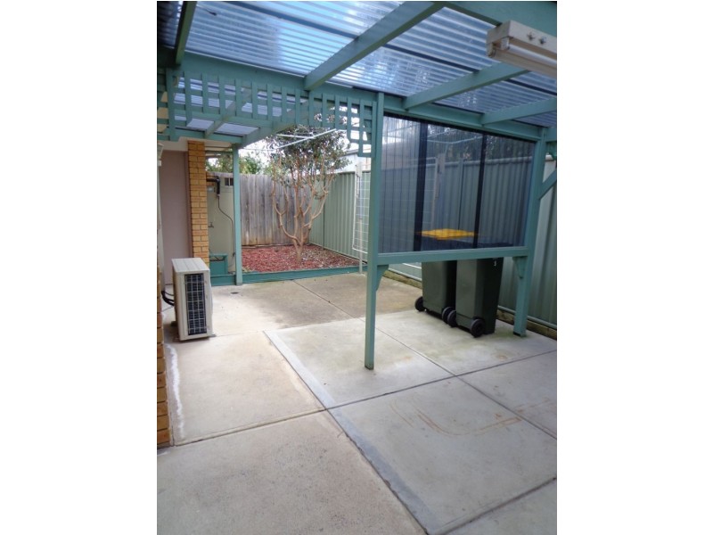 3/5 Argyll Street, Sydenham VIC 3037